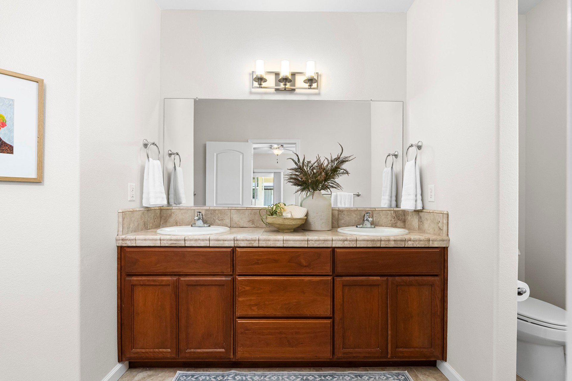 Primary bath with dual vanity