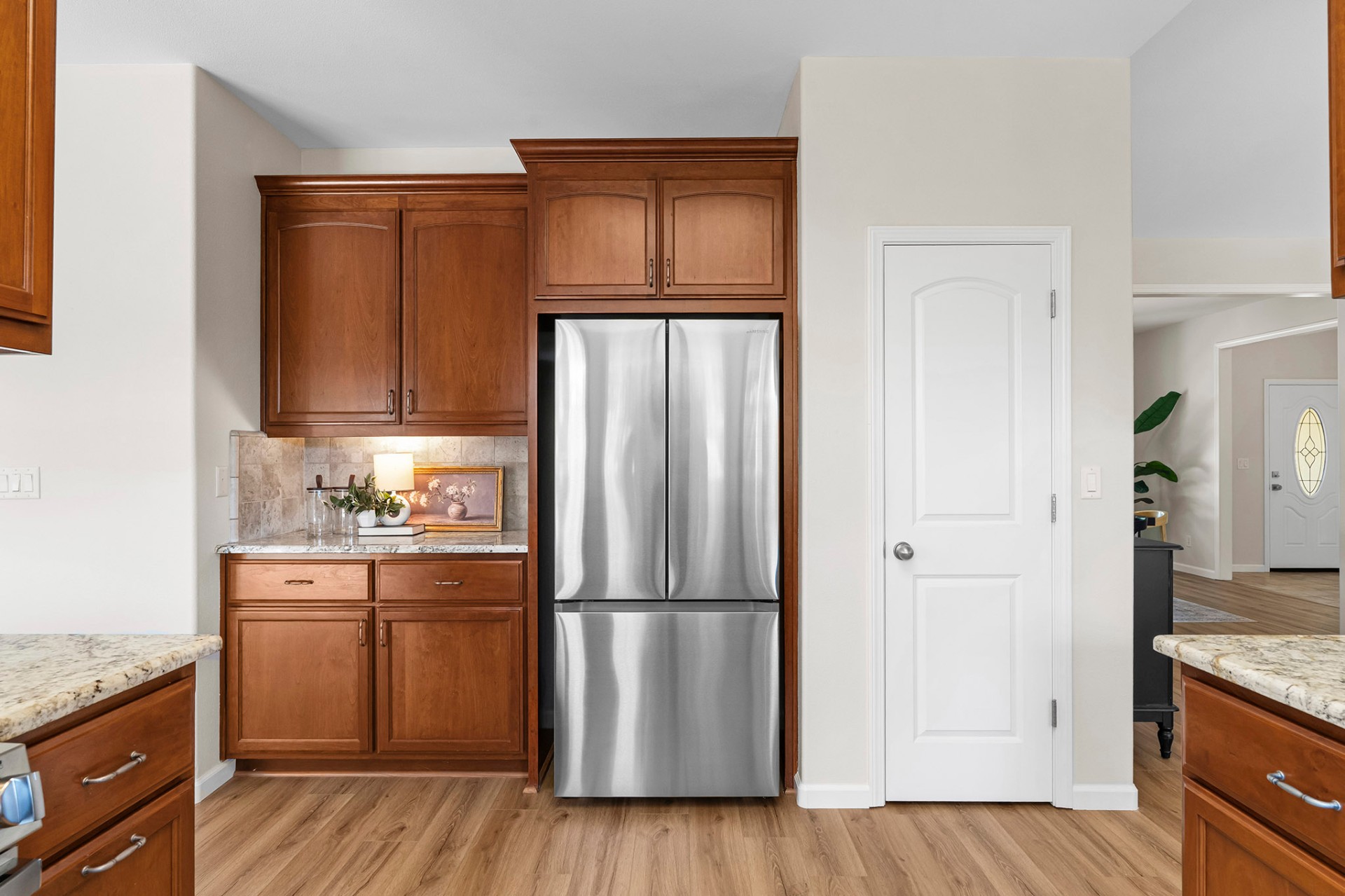Refrigerator alcove and pantry